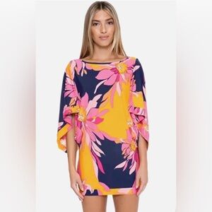 🎉LAST PIECE 🎉 TRINA TURK
Breeze Swim Tunic Cover-Up